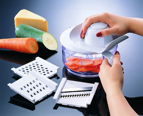Westmark Manuelle Küchenmaschine 9 in 1, Hobel/Reibe/Julienne-Schneider/Zitruspresse/Schneider/Schaumschläger/Eidottertrenner, Kunststoff/Rostfreier Edelstahl, Küchenhexe, Weiß/Transparent, 11402260 - 6