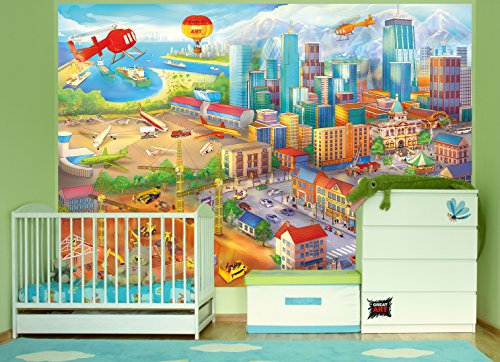Fototapete Kinderzimmer comic style – Wandbild Dekoration Wimmelbild Großstadt Baustelle Hubschrauber Flugzeug Bagger Flughafen | Foto-Tapete Wandtapete Fotoposter Wanddeko by GREAT ART (336 x 238 cm) - 2