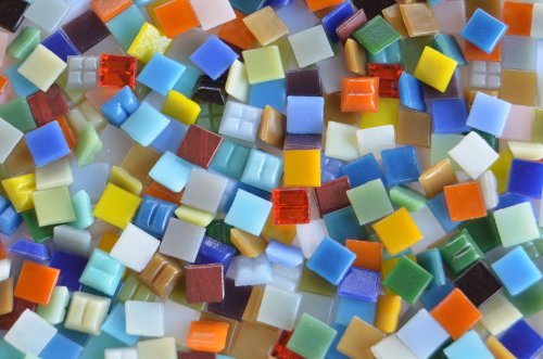 1000 Stück Glas Mosaiksteine Buntmix 1x1cm aus ca. 30 Farben ca. 700g.