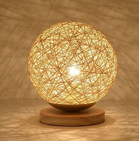Creative Runde Hanf Ball LED Tischleuchte, handgewebte natürliche Rattan Handwerk hochwertige Nachttisch Beleuchtung dekorative Tischlampe