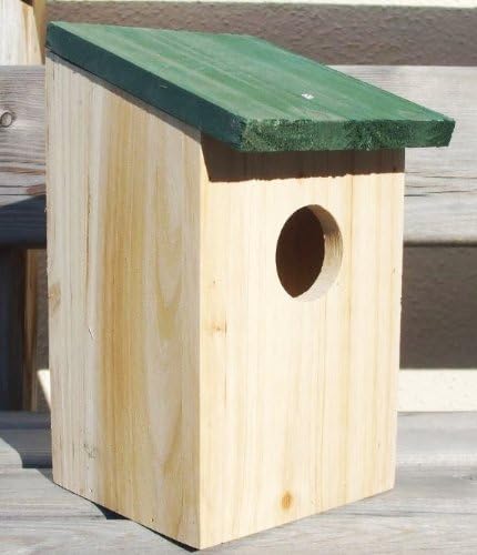 BTV Nesting Box Wood with Green Roof Flue Tile
