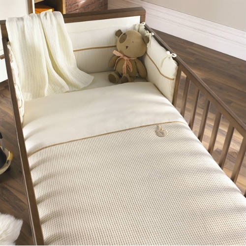 Izziwotnot - Cream Gift - Baby Crib Set