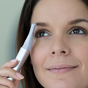 Finishing Touch Elite: Face & Body Trimmer With Built-In LED Light - Image 4