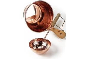 ‎COPPER GARDEN Copper Garden Saunaeimer aus blankem Kupfer mit Schöpfkelle I Schwalleimer mit Wandhalterung aus Holz I Handgeschmiedetes Saunakübel-Set 4 Liter Volumen I Perfekt für Feuchträume geeignet