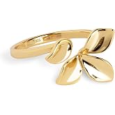 SINGULARU - Zinnia Ring. Adjustable Brass with 18 Kt Gold Plated Finish and Flower Shape. Size 20 x 14 mm. Jewellery for Wome