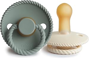 Pakiet FRIGG Rope 2 smoczki | Smoczek lateksowy | Wyprodukowano w Danii | Bez BPA | Symetryczny wiśniowy | (Cream/Sage, Rozmiar 2 (6-18 miesięcy))