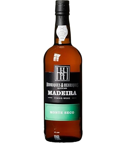 Henriques & Henriques Medium Rich Madeira 75cl | Master Of Malt - View #10
