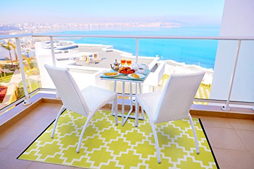 Green Decore 180 x 270 cm "Solitude" Wendbarer Öko-Teppich aus recyceltem Kunststoff (Plastik) für Innen und Außen / Federleicht - Sellerie-Grün / Weiß