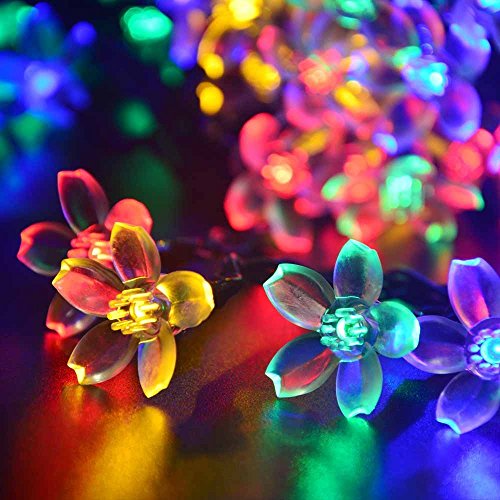 QederTEK Solar Blumen Lichterkette 5 Meter 50er LED Weihnachtsbeleuchtung 8 Modi Solar Blüten Leuchtkette Wasserdicht Außerlichterkette Deko für für Garten, Hochzeit, Party usw. (Mehrfarbig) - 2