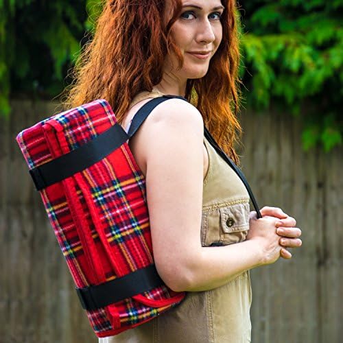 Picnic Blanket with Waterproof Backing, Large, Tartan (180cm x 150cm). Comes with carry strap and bag