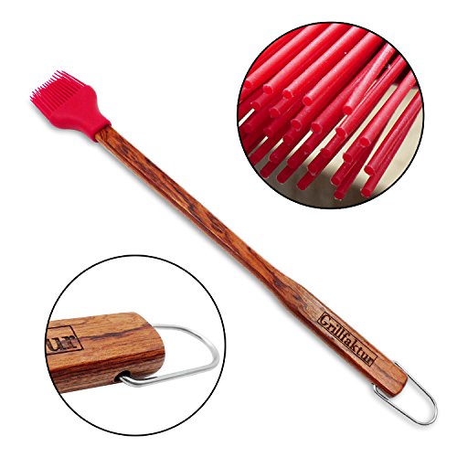 XXL Grillpinsel „Der Streicher“ von Grillfaktur mit robusten Silikonborsten und extra langem Griff (42 cm) aus hochwertigem Palisanderholz – Idealer BBQ Pinsel zum Marinieren direkt auf dem Grill oder im Ofen. Das Grillzubehör für Profi-Griller - 3
