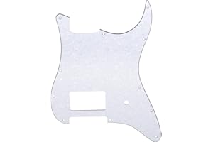 Musiclily Pro 11 Fori Single Coperto Humbucker e Potenziometro Slot Battipenna per Chitarra Elettrica tipo USA/Mexico Fender Tom Delonge Strat, 4 Strati Bianco Perlato