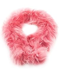 Bufanda en piel de cordero. Color rojo. Medidas: 80 x 8 cms. Cálida y elegante.