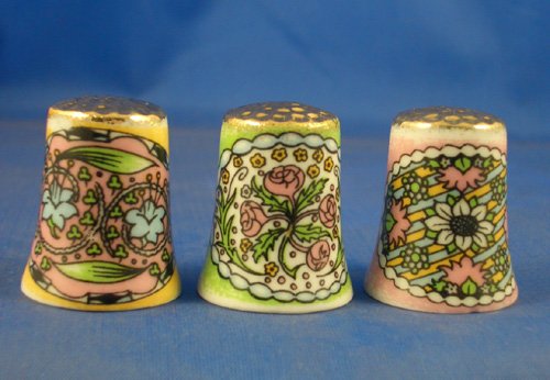 Porcelana China colección de dedales de oro de estilo Art Nouveau de tres