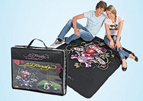 Preisvergleich Produktbild Ed Hardy Reisedecke Love kills slowly, aus Fleece