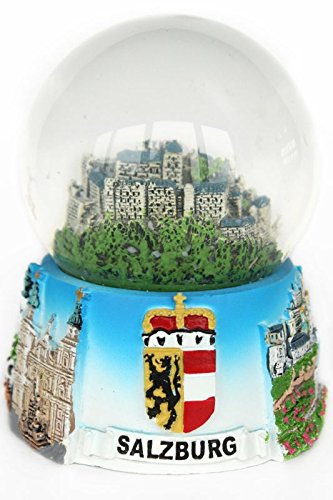 Preisvergleich Produktbild Souvenir Schneekugel Salzburg 65mm Durchmesser