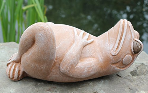Steinfigur Frosch liegend – Terrakotta, Deko-Figur für Haus und Garten, frostsichere Teichdeko - 3
