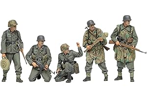 Tamiya 35382 1:35 Fig-Set Dt. Infanterie 1943-45 (5) – Kit de modélisme en plastique, kit à assembler, réplique détaillée, non peinte