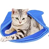 2.Evite las garras afiladas y los dientes del gato que hacen que la retención inapropiada del gato sea peligrosa.