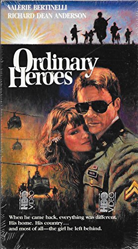 Preisvergleich Produktbild Ordinary Heroes [VHS]