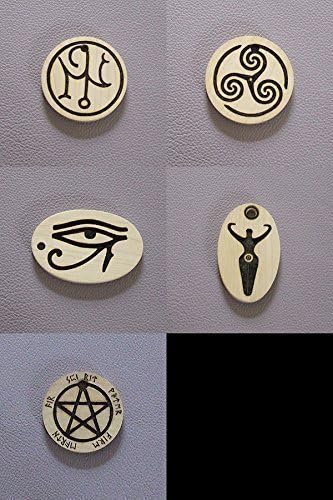 Sycamore wood pendant or keyring with pyrographed symbol.
