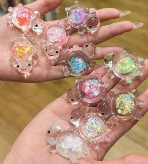 DUINIU 40 Piezas De Tortugas Luminosas, Decoraciones De Acuario De Micropaisaje, Lindos Adornos De Escritorio, Accesorios para Fundas De Teléfono con Pegamento En Crema DIY.