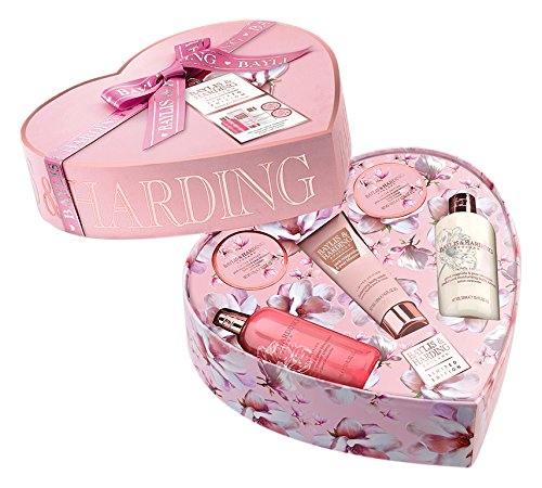Baylis & Harding Pink Magnolia and Pear Blossom Large Heart Box Set