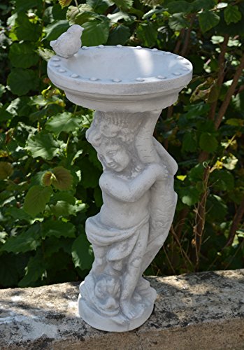 Wunderschöne Jungen Figur mit Vogeltränke und Vogel aus Steinguss, frostfest - 3