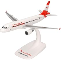 Herpa Snap-Fit Modellflugzeug Lufthansa Airbus A320neo Lovehansa - D-AINY, Miniatur im Maßstab 1:200, Sammlerstück, Modell mit Standfuß, Kunststoff, Weiß