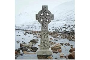 BURGESS HOME & GARDEN Statua di pietra con croce celtica | pietra ricostituita britannica cemento decorazione giardino ornamento