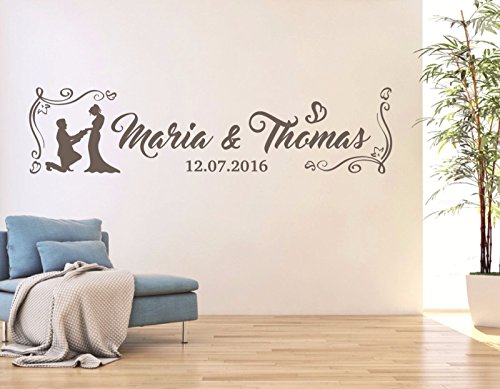 tjapalo® W-pkm77 Wandtattoo Hochzeit mit Namen für Paare Wandsticker mit zwei Namen und Datum (B130xH39(Weis oder Farbe nach Kauf senden))