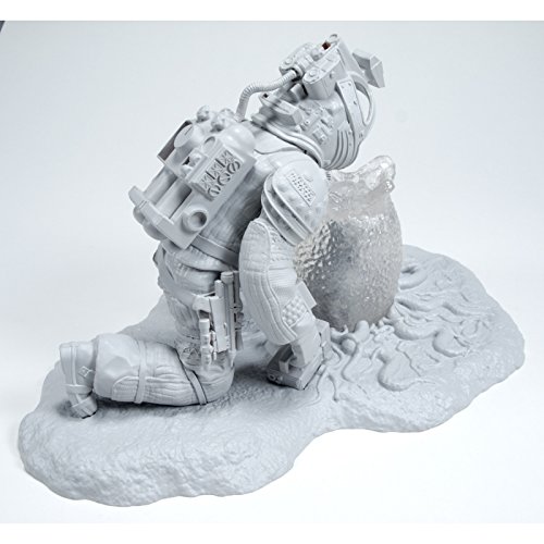 Polar Lights 1:9 Scale Executive Officer Kane Alien Toy