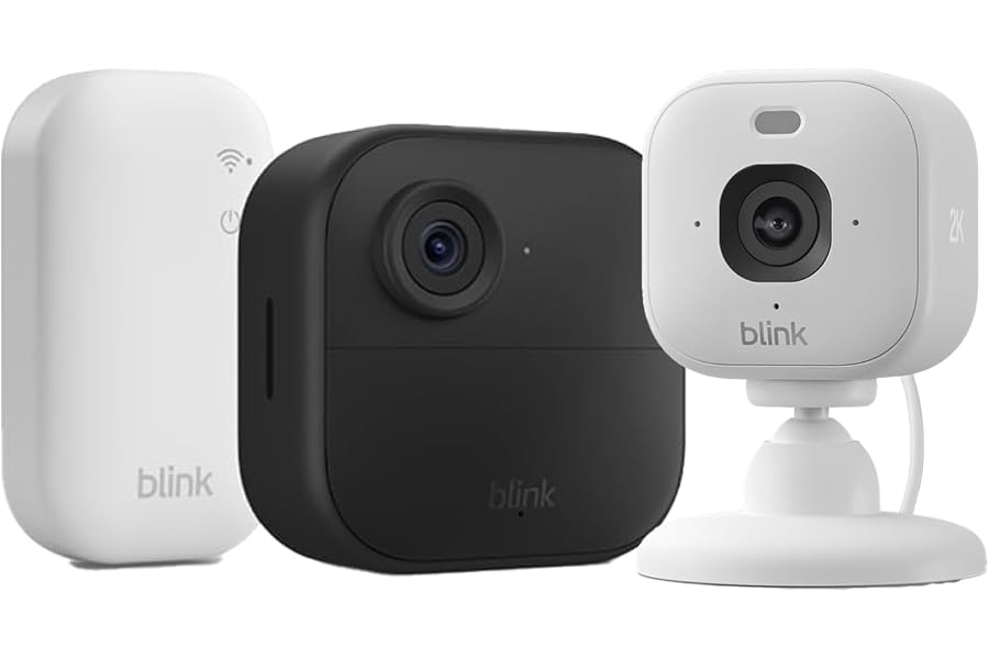 Blink Outdoor 4 Kamera (Außenkamera) mit Blink Mini 2K+ Innenkamera (neueste Generation), Weiß, inkl
