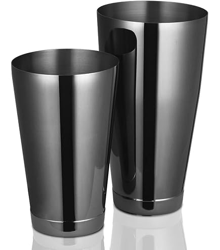 S'well Edelstahl Shaker-Set 450 Ml – Dreilagig Isoliert, Inkl. Jigger, Hält Cocktails Kalt, Metallisches Design, Nachhaltig