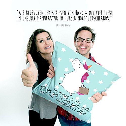 Mr. & Mrs. Panda Kissen 40×40 Einhorn Koffer – 100% handmade & handbedruckt – Einhorn, unicorn, Einhörner, Koffer, Verreisen, Reise, Gepäck, Abenteuer, Erwachsen, Kind, albern, Spaß, lustig, witzig, Kissen, Kissenhülle, Kopfkissen, Geschenk, Schenken Einhorn, unicorn, Einhörner, Koffer, Verreisen, Reise, Gepäck, Abenteuer, Erwachsen, Kind, albern, Spaß, lustig, witzig, - 3