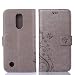 Produktbild LG K10 ( 2017 ) Hülle, LG K10 ( 2017 ) Schutzhülle, Alfort Carving Lederhülle Fashion Design Premium PU Leder Hohe Qualität Tasche Case Cover Kasten Abdeckung Wallet für LG K10 ( 2017 ) 5.2" Smartphone Funktion Standfunktion Unterstützte Telefone und Magnetverschluss mit Schmetterling ( Grau )