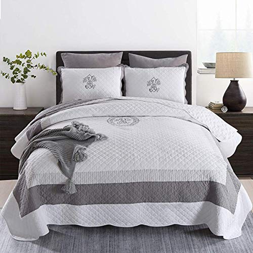 Couvre lit matelassé 240x260cm 2 taies d'oreiller