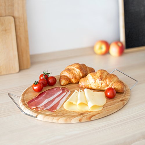 Relaxdays-Servierbrett-aus-Bambus-mit-Griff-H-x-B-x-T-4-x-434-x-29-cm-ovales-Schneidebrett-mit-Saftrille-aus-Holz-mit-praktischem-Metallhalter-als-Servierplatte-und-Serviertablett-nutzbar-natur