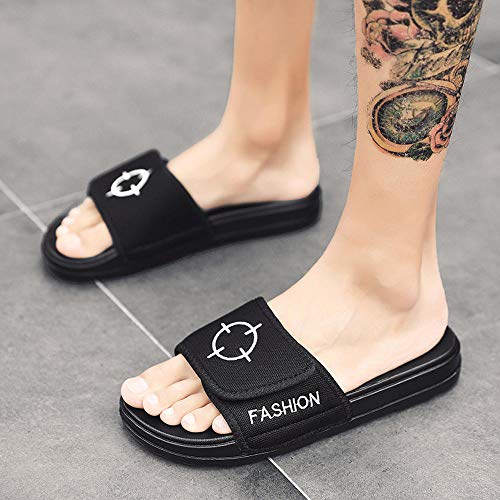 Preisvergleich Produktbild WHYES Rutschfeste Duschsandalen für Herren, Herrensandalen, Sommersandalen und Hausschuhe, Herrenschuhe für den Strand im Freien, schwarz_44