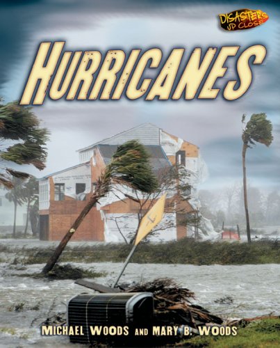 Preisvergleich Produktbild Hurricanes (Disasters Up Close)