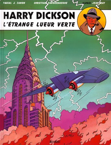 couverture de : L'&eacute;trange lueur verte