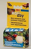JBL Holiday comida de vacaciones para peces de acuario. Rl bloque Holiday es ideal para alimentar bien a sus peces durante su ausencia. Este bloque contiene todos los componentes indispensables para la buena salud de sus peces: cereales, pescado y subproductos de pescado, subproductos vegetales, levadura, algas y subproductos cárnicos. Comida completa, coloreada con aditivos CEE.