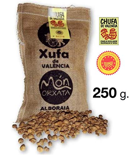 250 g. CHUFA TRADICIONAL MÓN ORXATA. Saco yute. Denominación de Origen Valencia. Directa de familias agricultoras. Ideal para consumo en crudo o elaboración de horchata. Conservar a menos de 15º.