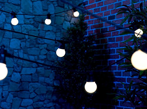 Lunartec Party-Lichterkette mit 20 weißen LEDs in Glühbirnenform, 9m, IP44 - 6