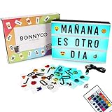 🧡 MUY FÁCIL DE USAR 🧡 Con manual incluido, no te pierdas ninguna de las funciones del mando a distancia. Esta caja de luz cinematográfica funciona con 6 pilas AA (no incluidas) o con cable USB de 1,5m que sí viene incluido. Regalo original para tu novia o novio