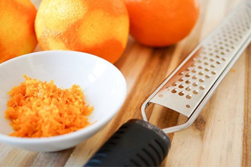 All-in-One premium Edelstahl-Reibe – perfekt für Parmesan, Käse, Muskat, Zitronen von Elle Republic | Zester, Hobel, Universalreibe - 5