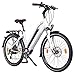 Produktbild NCM Milano+ 26 Zoll Trekking / Urban E-Bike, 48V 250W Das-Kit Heckmotor, 48V 14Ah 672Wh designer Rahmen Akku mit Panasonic Li-Ion Zellen, hydraulische Tektro Scheibenbremsen, 8 Gang Shimano Altus / Acera Gangschaltung, matt weiß