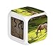 Produktbild GIAPANO LED-Alarm Colock 7 Farben Desk Gadget Alarm Digital Thermometer Nachtwürfel Heller Hauptdekor-braunes und weißes Pferd, das grünes Gras tagsüber isst