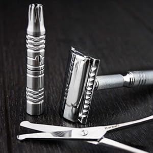 5 Pieces Professional Shaving & Manicure Kit /Unisex. Made With High Class Stainless Steel In LONDON.Travel Size - Image 4