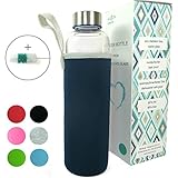 Wenburg Wolton Sport Bouteille d'Eau en Verre 550 ML / 750 ML / 1l + goupillon. Borosilicate. Housse Anti-échaudage en Néoprène. pour jus, thé, Eau, Smoothies (Bleu foncé, 1 l)